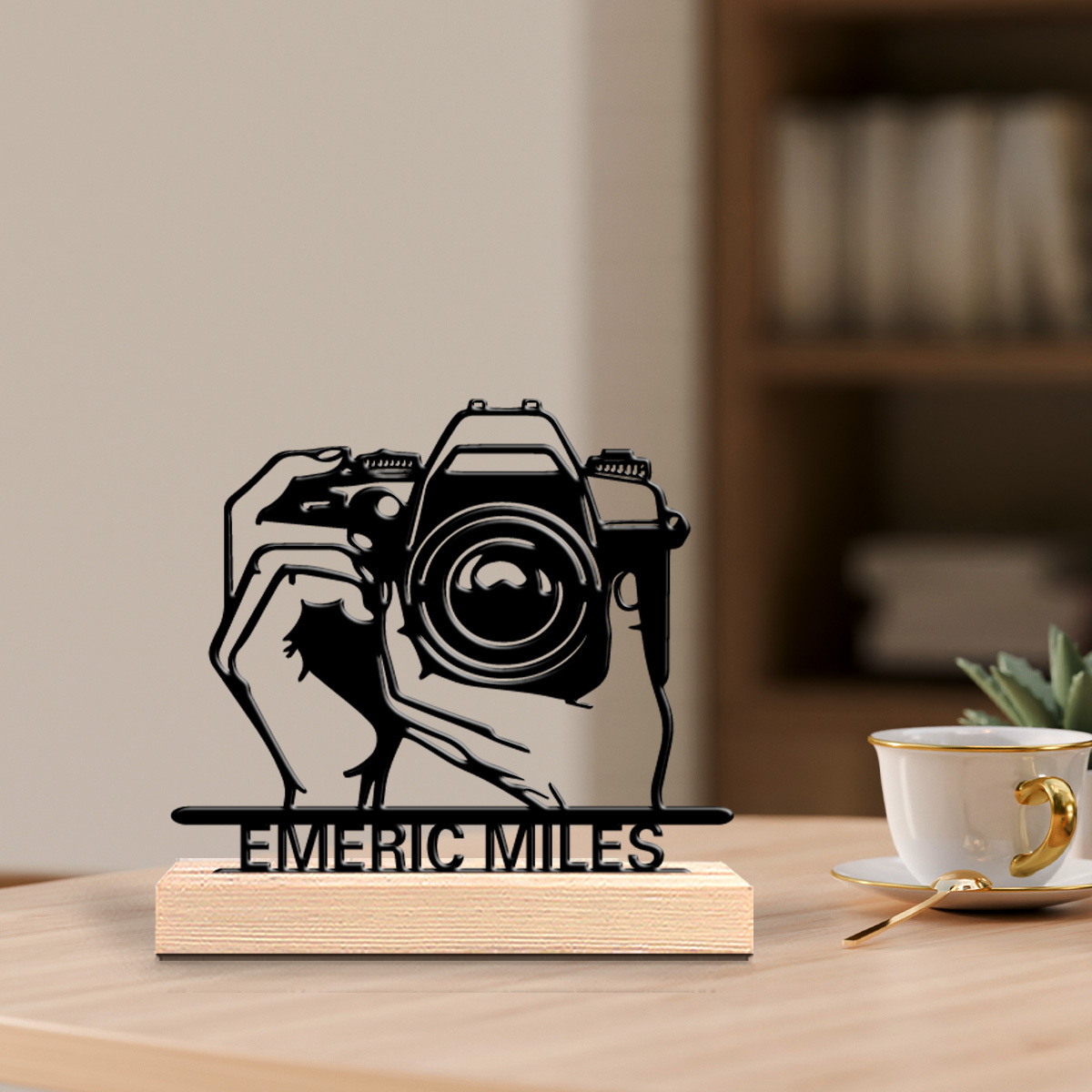 Photography Camera - パーソナライズされたエムリック・マイルズ・カメラアート - ネーム入り木製ベース、マイルズデザインのヴィンテージ写真撮影機器/オフィス装飾用